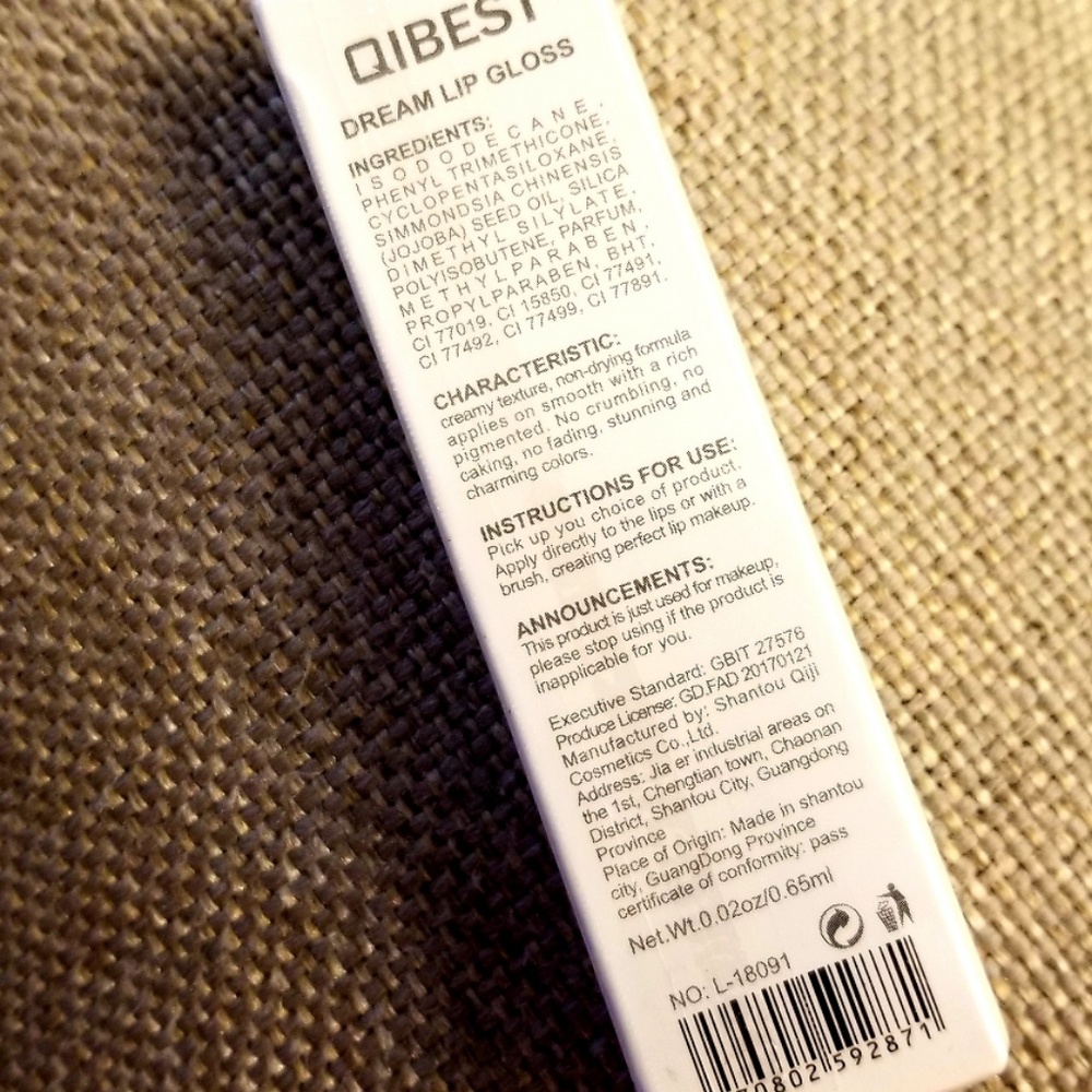 Nude Peach Liquid Matte Waterproof Lipstic - Picture 5 of 6
